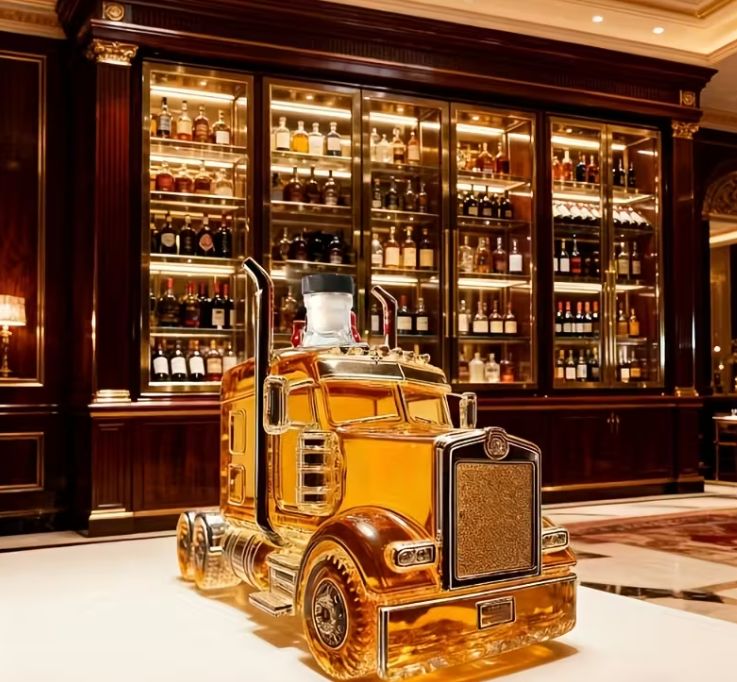 Karafa "AMERICAN TRUCK" – Limited Wood Edition (S čerešňovým drevom)