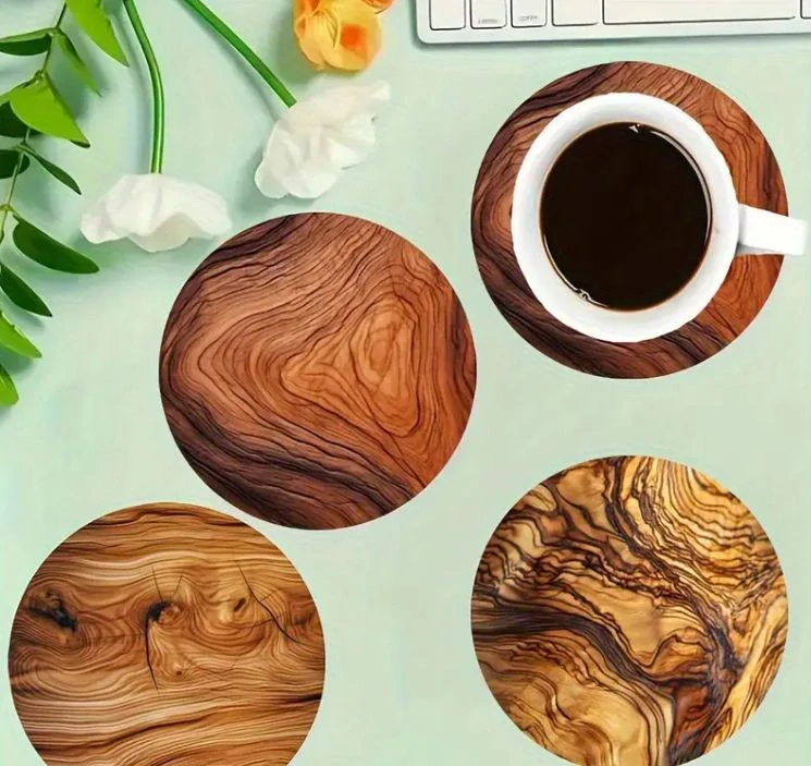 Sada drevených podložiek s gravírovaním a ručným maľovaním (4 ks)