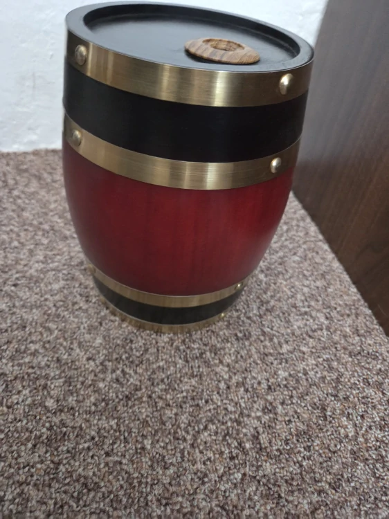 Personalizovaný dubový súdok na víno/whisky (1,5 l)