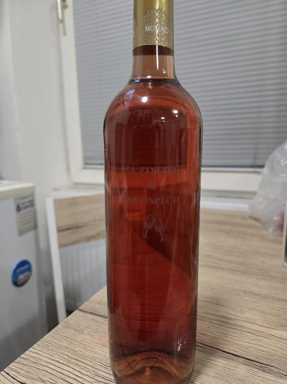 Exkluzívne gravírovanie na fľaše (víno, whisky, a iné)
