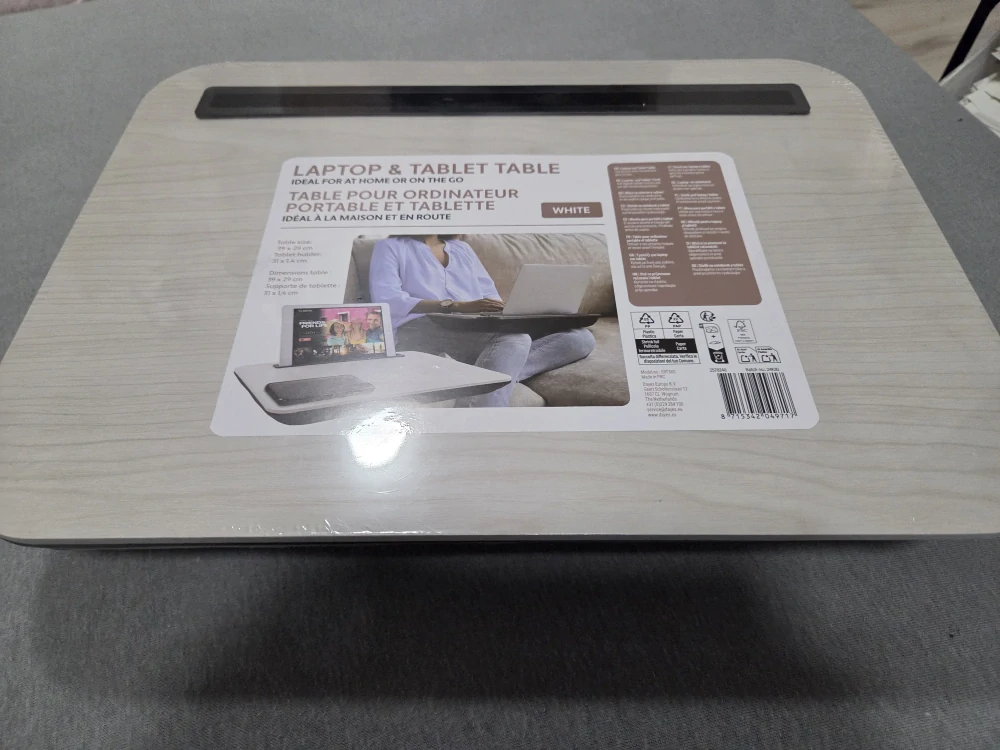 Elegantná podložka na notebook (tablet) s personalizovaným gravírovaním
